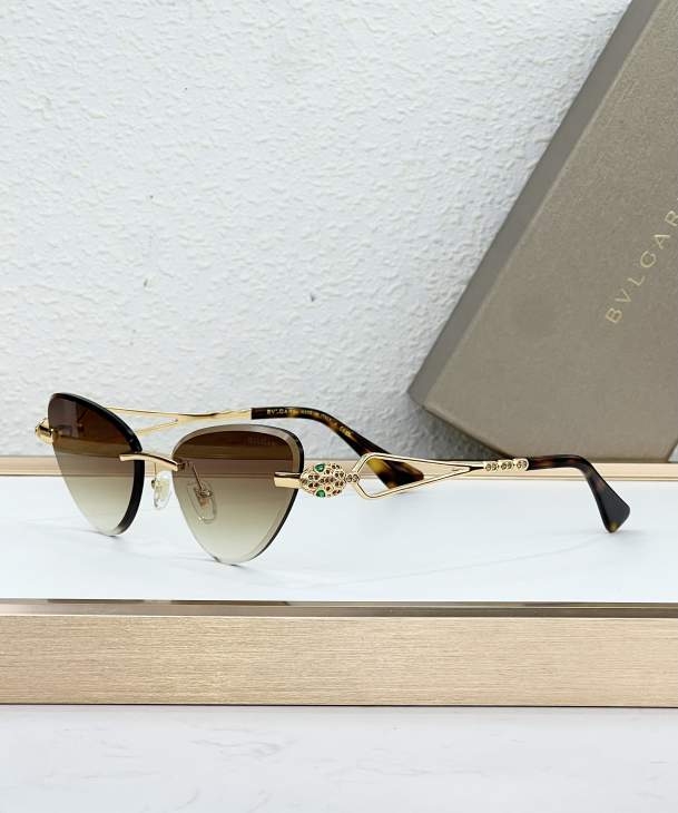 Picture of Bvlgari Sunglasses _SKUfw77096098fw